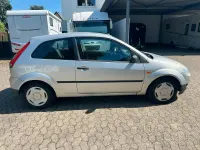 Gebraucht Ford Fiesta 60 PS (44 kW) 2004 Silber Kleinwagen