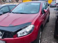 Gebraucht Nissan Qashqai 147 PS (108 kW) 2010 Rot SUV