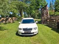 Używany Skoda Superb 160 KM (117 kW) 2012 Biały Kombi