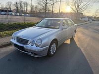 Gebraucht Mercedes E200 116 PS (85 kW) 2000 Silber Limousine
