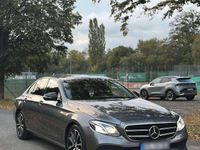 Gebraucht Mercedes E220 AMG line 194 PS (142 kW) 2016 Limousine