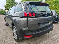 Gebraucht Peugeot 5008 131 PS (96 kW) 2023 Grau SUV