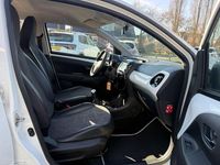 Gebraucht Toyota Aygo 69 PS (50 kW) 2018 Weiß Kleinwagen