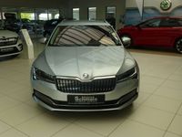 Gebraucht Skoda Superb Style 156 PS (114 kW) 2022 Silber Kombi