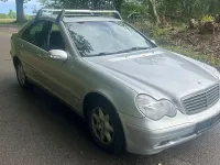 Używany Mercedes C220 143 KM (105 kW) 2002 Srebrny Sedan/Limuzyna