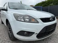 Gebraucht Ford Focus Style 116 PS (85 kW) 2010 Weiß Limousine