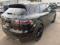 Second-hand Porsche Cayenne 340 CP (250 kW) 2018 Negru SUV