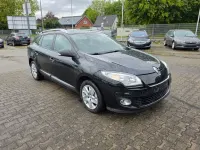 Gebraucht Renault Mégane 101 PS (74 kW) 2013 Schwarz Limousine