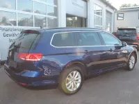 Gebraucht VW Passat Comfortline 150 PS (110 kW) 2019 Atlantic blue Kombi