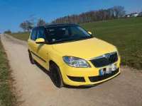 Gebraucht Skoda Fabia Ambition 75 PS (55 kW) 2013 Gelb Kleinwagen