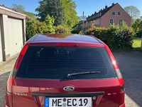 Usata Ford Fiesta 80 CV (58 kW) 2002 Rosso Utilitaria