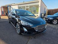 Gebraucht Ford Focus Cool & Connect 101 PS (74 kW) 2018 Schwarz Limousine