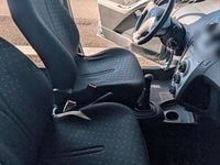 Gebraucht Toyota Yaris 69 PS (50 kW) 2007 Grau Kleinwagen