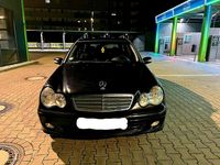 Gebraucht Mercedes C220 150 PS (110 kW) 2004 Schwarz Kombi