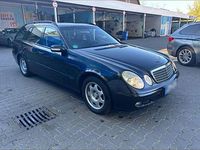 Second-hand Mercedes E220 150 CP (110 kW) 2004 Negru Break