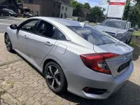 Gebraucht Honda Civic Executive 182 PS (133 kW) 2020 Silber Limousine