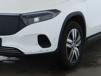 Gebraucht Mercedes EQA300 Advanced 167 kW (228 PS) 2024 Unilack polarweiss SUV