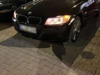 Gebraucht BMW 316 192 PS (141 kW) 2011 Schwarz Kombi