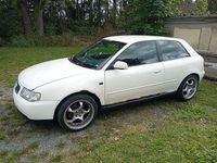Gebraucht Audi A3 Ambiente 102 PS (75 kW) 2001 Weiß Kleinwagen