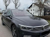 Gebraucht VW Passat Elegance 150 PS (110 kW) 2020 Grau Kombi