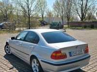 Gebraucht BMW 325 192 PS (141 kW) 2001 Silber Limousine