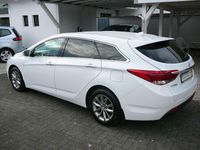 Gebraucht Hyundai i40 135 PS (99 kW) 2017 Weiß Kombi