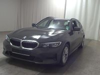 Gebraucht BMW 318 Sport Line 150 PS (110 kW) 2021 Grau Kombi