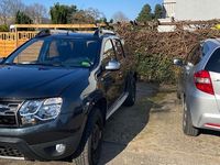 Gebraucht Dacia Duster Lauréate 114 PS (83 kW) 2017 Grau SUV