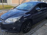 Gebraucht Ford Focus 149 PS (109 kW) 2014 Grau Kombi