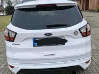 Gebraucht Ford Kuga ST 179 PS (131 kW) 2017 Weiß SUV