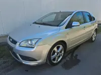 Brugt Ford Focus Style 101 HK (74 kW) 2008 Sølv Sedan