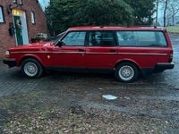 Gebraucht Volvo 240 150 PS (110 kW) 1991 Rot Kombi