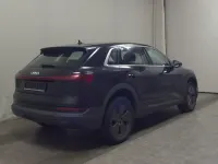 Gebraucht Audi e-tron Ambiente 300 kW (408 PS) 2022 Brillantschwarz SUV