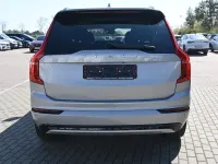 Gebraucht Volvo XC90 235 PS (172 kW) 2023 Silver dawn metallic SUV
