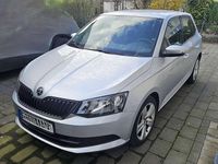 Gebraucht Skoda Fabia Active 60 PS (44 kW) 2016 Silber Limousine