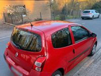 Gebraucht Renault Twingo 60 PS (44 kW) 2011 Rot Kleinwagen