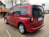 Gebraucht VW Caddy Life 102 PS (75 kW) 2024 Rot Van / Kleinbus