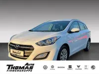 Gebraucht Hyundai i30 Trend 101 PS (74 kW) 2017 Weiß Kombi