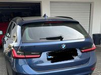 Gebraucht BMW 320 190 PS (139 kW) 2022 Blau Kombi