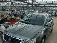 Gebraucht VW Passat S 170 PS (125 kW) 2009 Grün Kombi