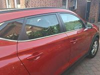 Gebraucht Hyundai Tucson 141 PS (103 kW) 2017 Rot SUV