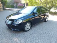 Gebraucht Mercedes B180 122 PS (89 kW) 2013 Schwarz Van / Kleinbus