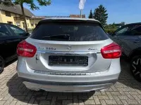 Gebraucht Mercedes GLA220 Urban 177 PS (130 kW) 2017 Silber SUV