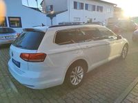 Usata VW Passat 150 CV (110 kW) 2018 Bianco Station wagon