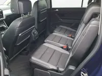 Neu VW Touran 150 PS (110 kW) 2026 Blau Van / Kleinbus
