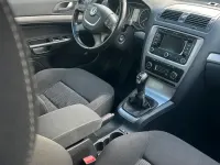 Gebraucht Skoda Octavia Elegance 160 PS (117 kW) 2012 Grau Kombi