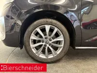 Gebraucht VW Multivan Style 150 PS (110 kW) 2024 Schwarz Van / Kleinbus