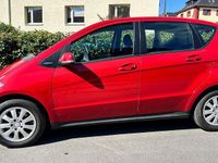 Gebraucht Mercedes A180 Elegance 116 PS (85 kW) 2010 Rot Kleinwagen