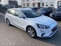 Gebraucht Ford Focus Cool & Connect 120 PS (88 kW) 2020 Weiß Kombi
