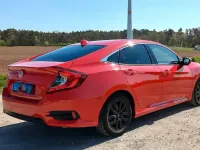 Gebraucht Honda Civic Elegance 182 PS (133 kW) 2020 Rot Limousine